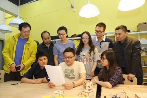 李克强总理五四青年节给赢博手机版app学生创客回信1 李克强总理五四青年节给赢博手机版app学生创客回信1
