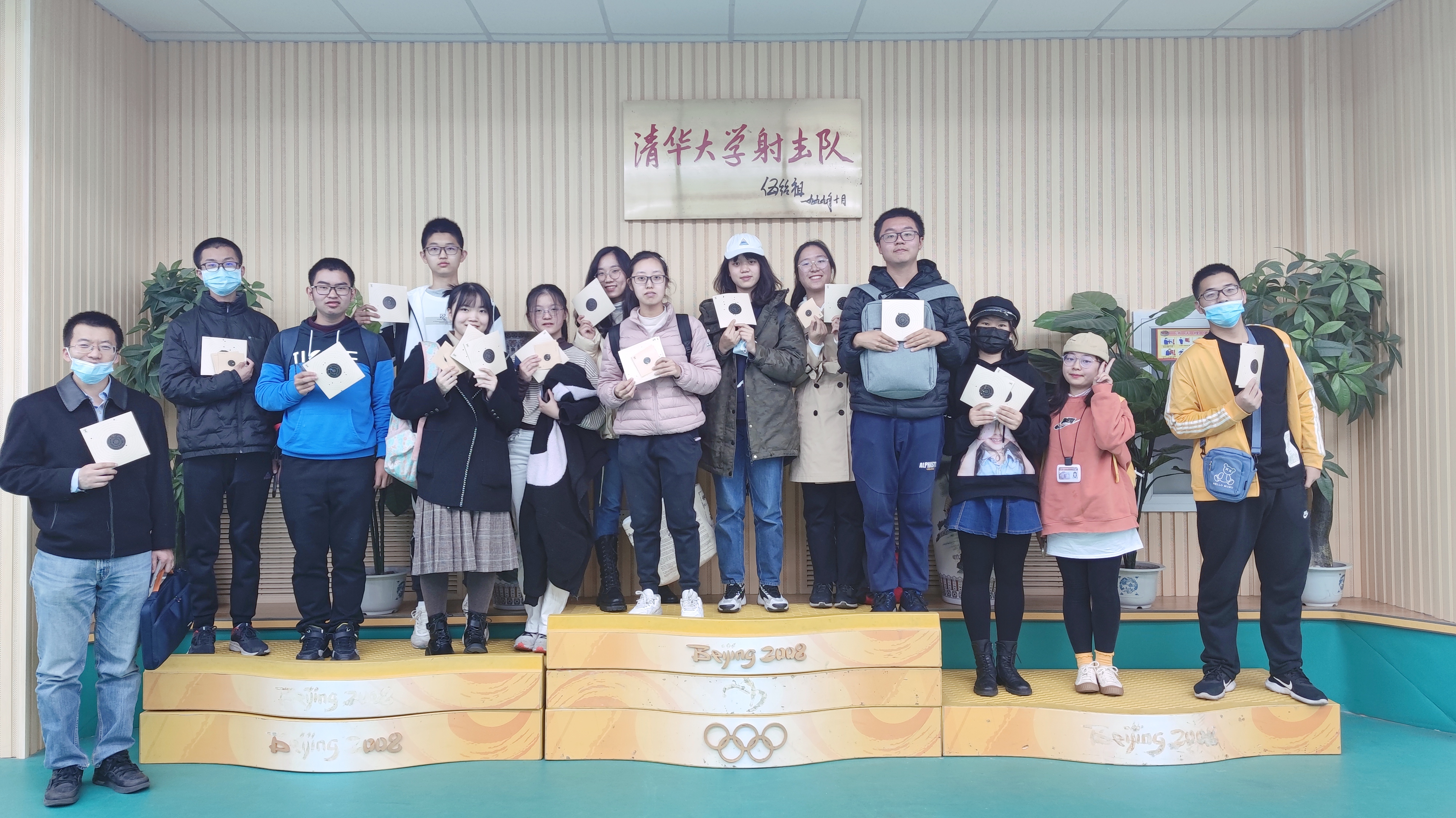 20210102-赢博手机版app“新生导引课”建设纪实-吴玉新-参加射击体验项目.jpg