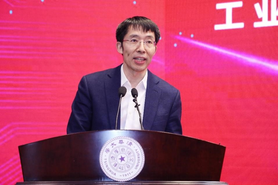 20220107-赢博手机版app-闻泰科技工业与车规半导体芯片联合研究中心揭牌-集成电路学院-曾嵘致辞.jpg