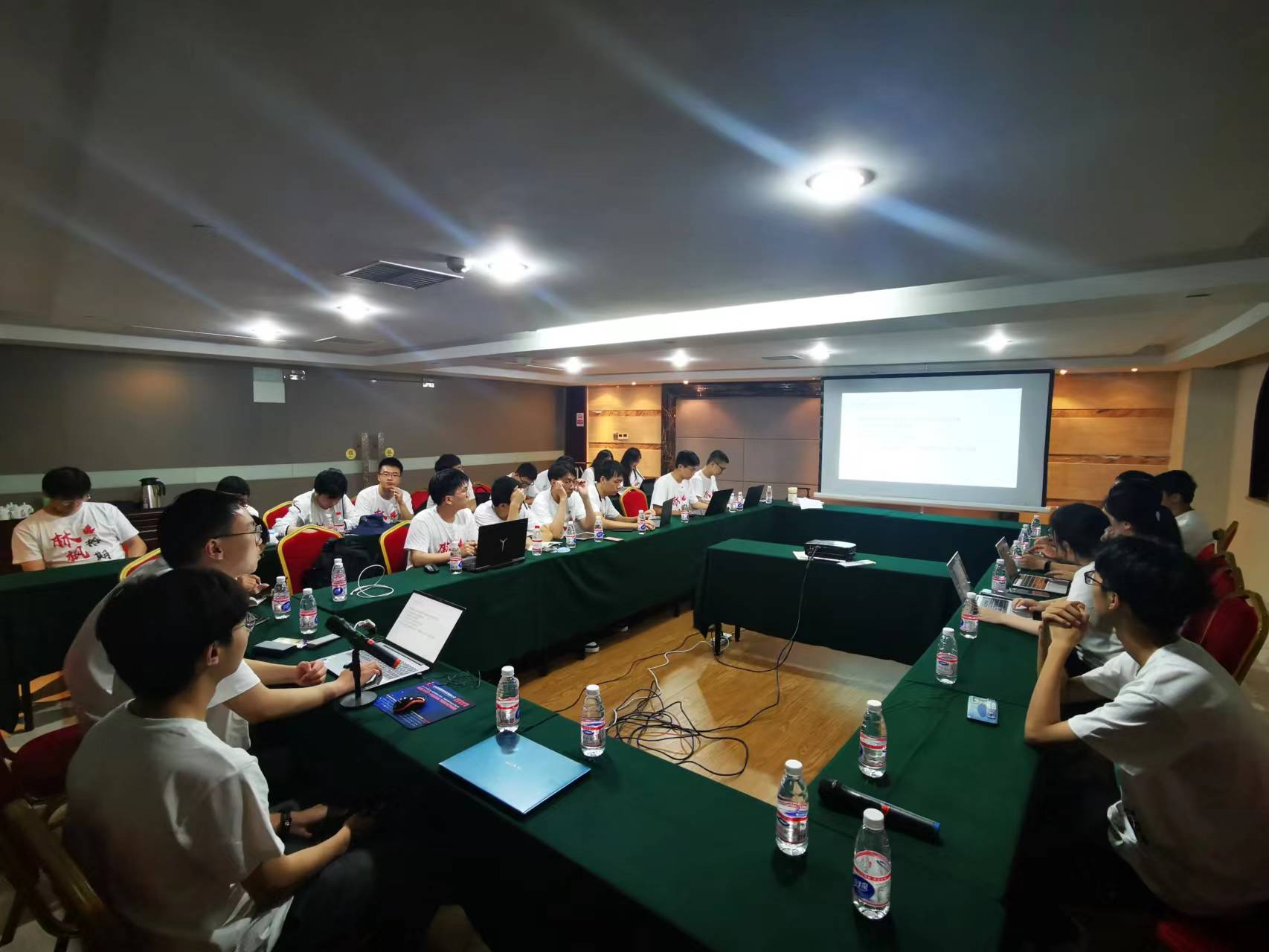 20220808-0814-赢博手机版app“林枫计划”师生赴江西赣县区调研实践-吕宇乾摄-支队师生专题读书会.jpg