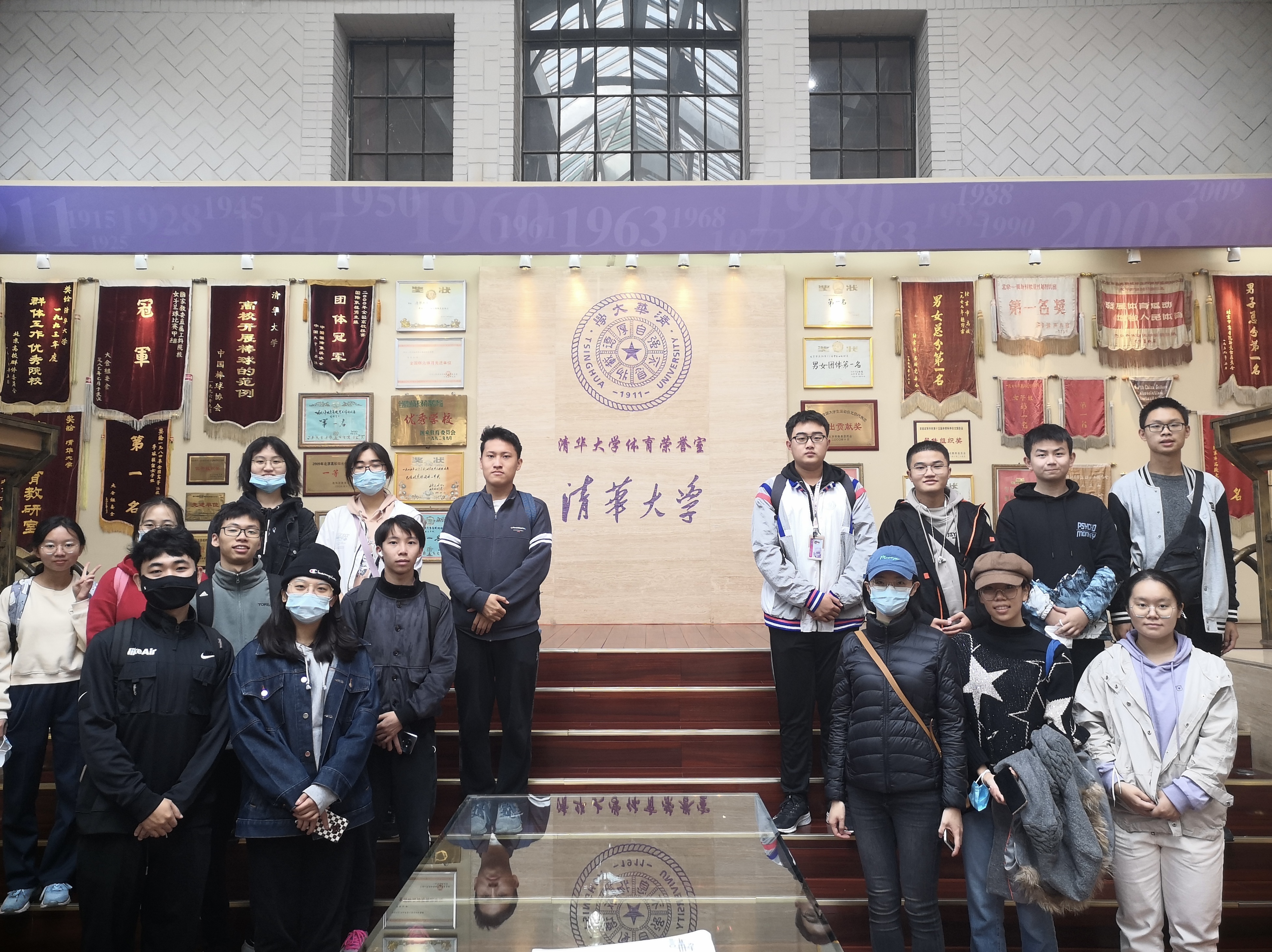 20210102-赢博手机版app“新生导引课”建设纪实-马赛-西体荣誉室.jpg