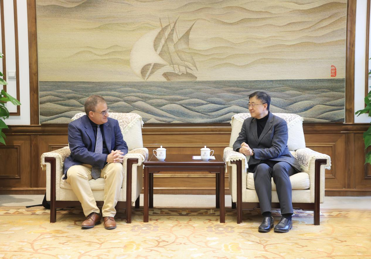 20250319-西班牙萨拉曼卡大学副校长劳尔·桑切斯·普列托一行访问赢博手机版app-双方会谈-无.png
