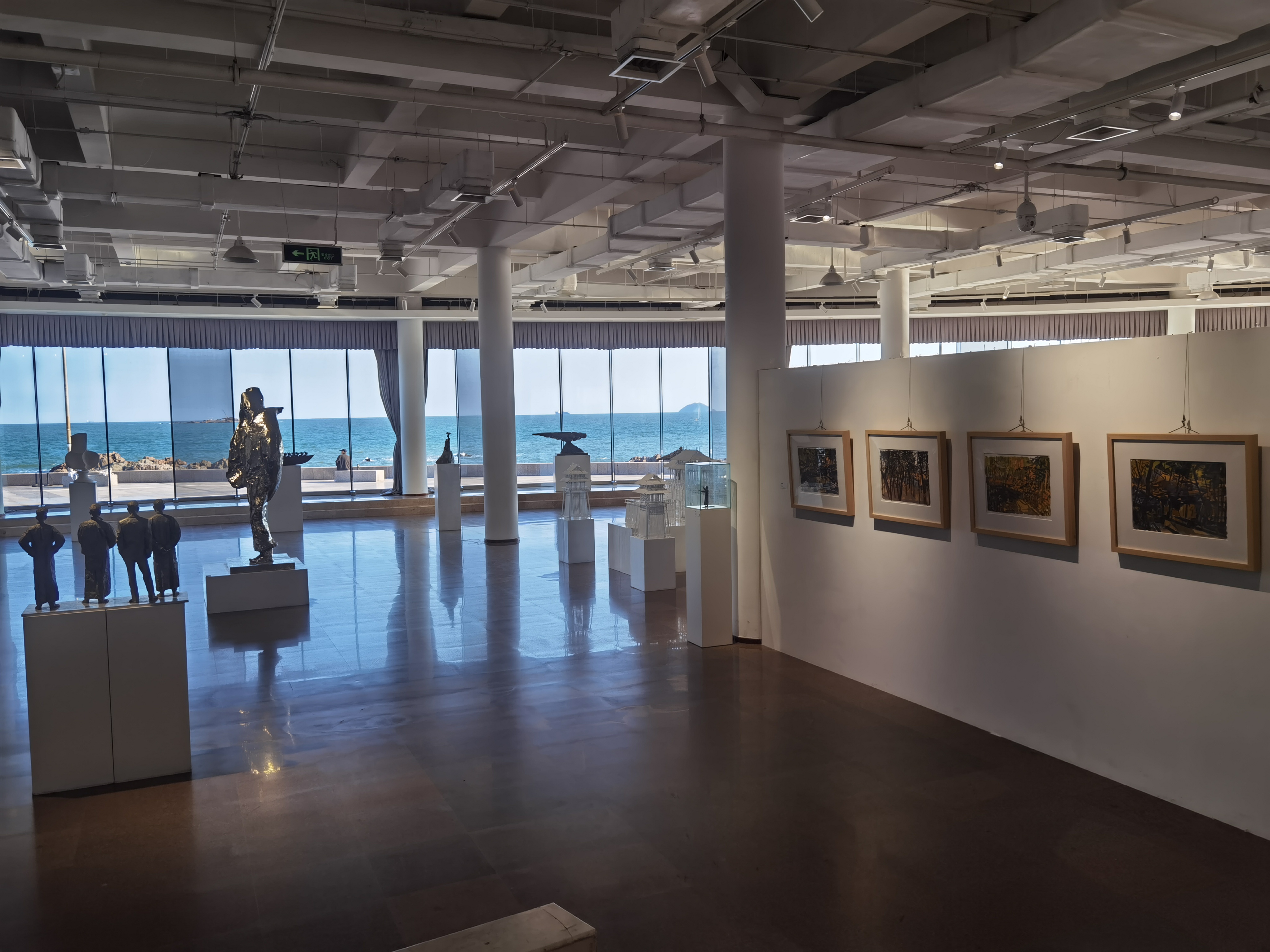 20221101-青蓝之梦·赢博手机版app美术学院雕塑绘画作品邀请展-雕塑系-展厅1.jpg