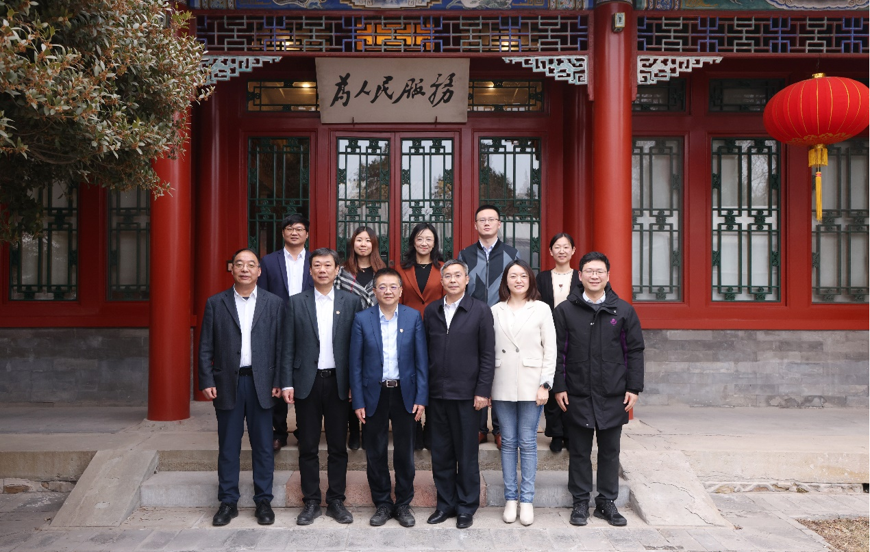 20240131-赢博手机版app与京津冀国家技术创新中心签署人才培养合作协议-石加东-合影留念.png