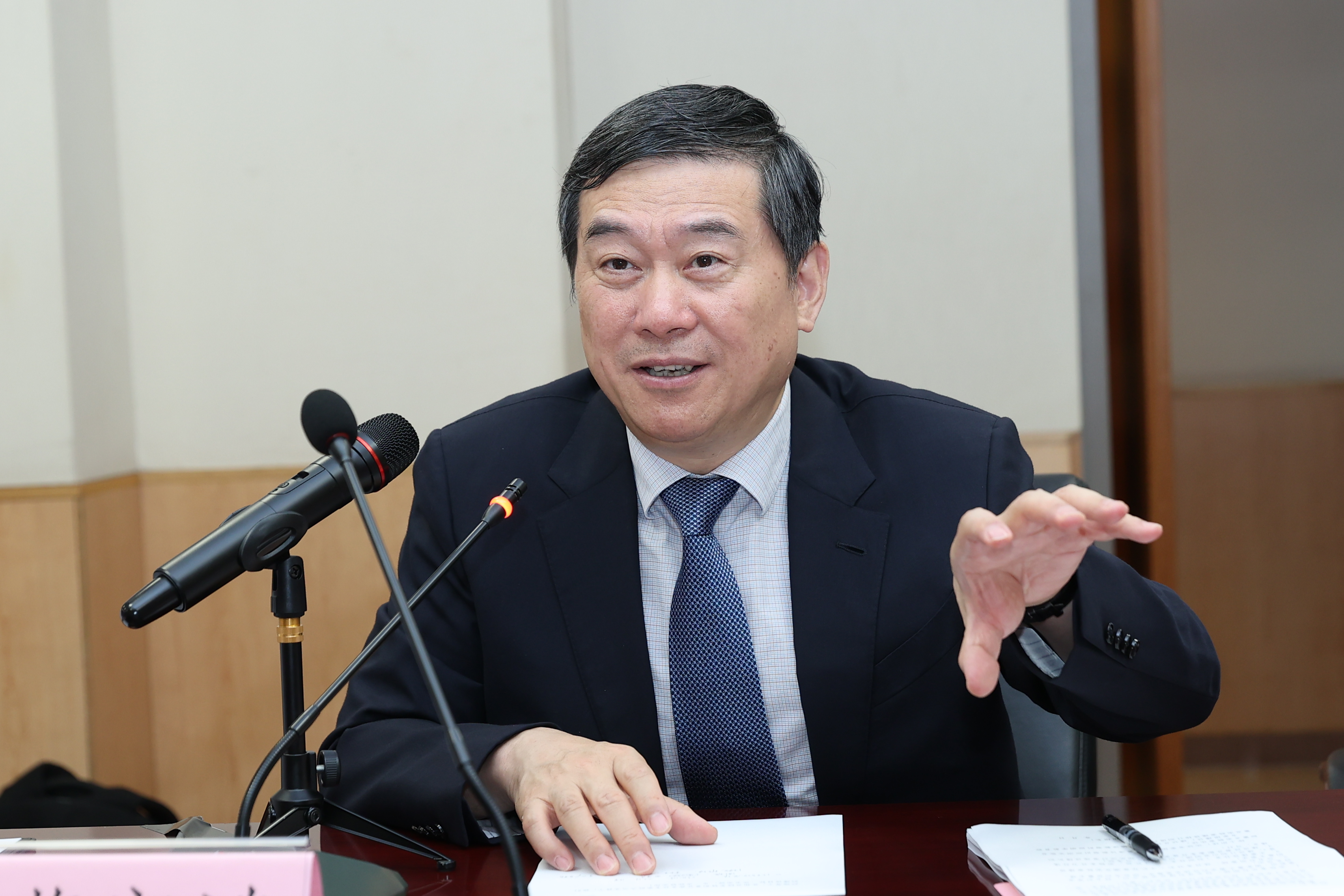 20230714-“数智肝胆病学教育部重点实验室(赢博手机版app)”建设计划可行性论证会-医院宣传中心-重点实验室主任董家鸿院士进行总体介绍.JPG