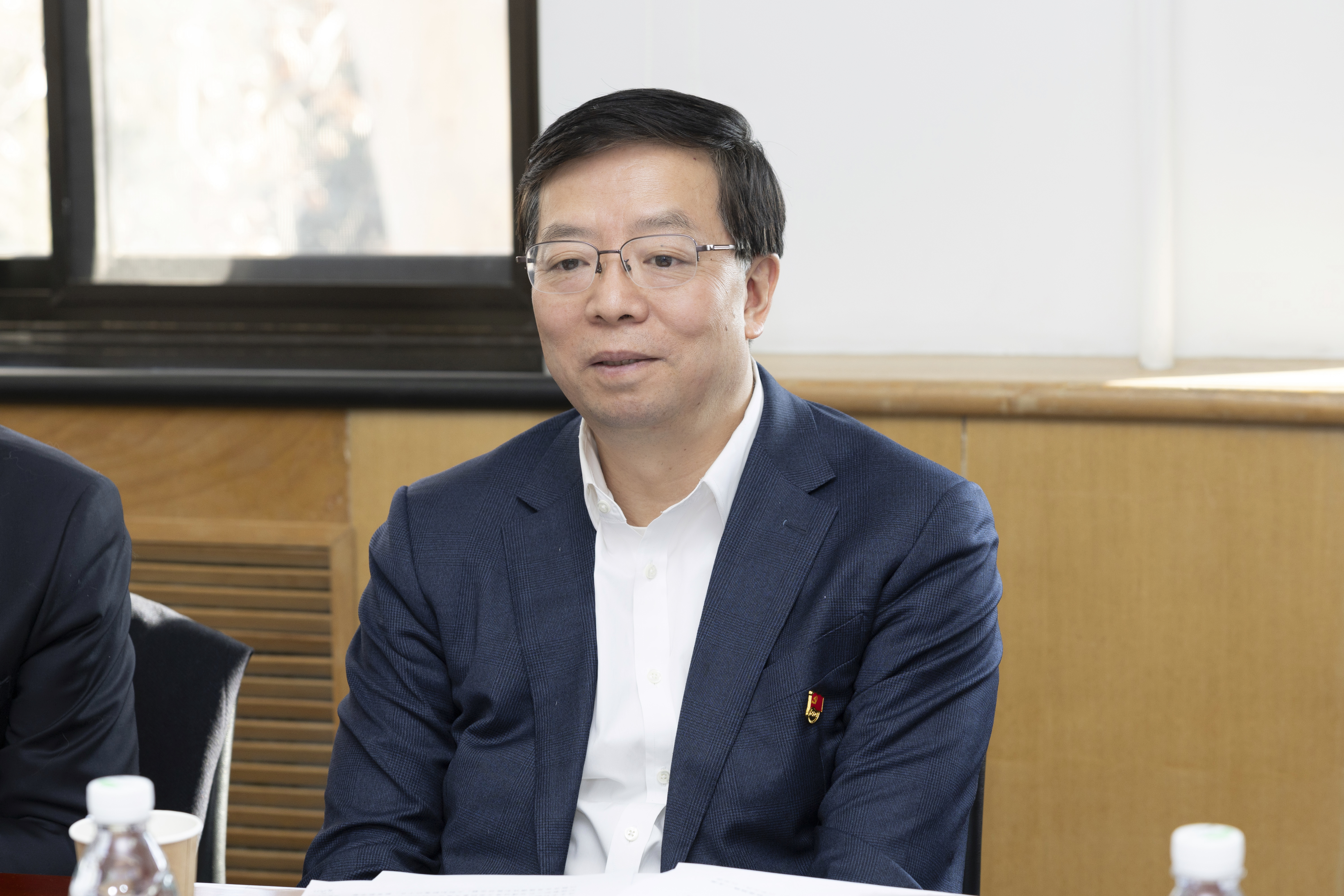 20250218-邱勇参加社科学院领导班子民主生活会-李派-邱勇1.JPG