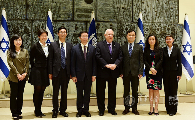 groupphoto.jpg
